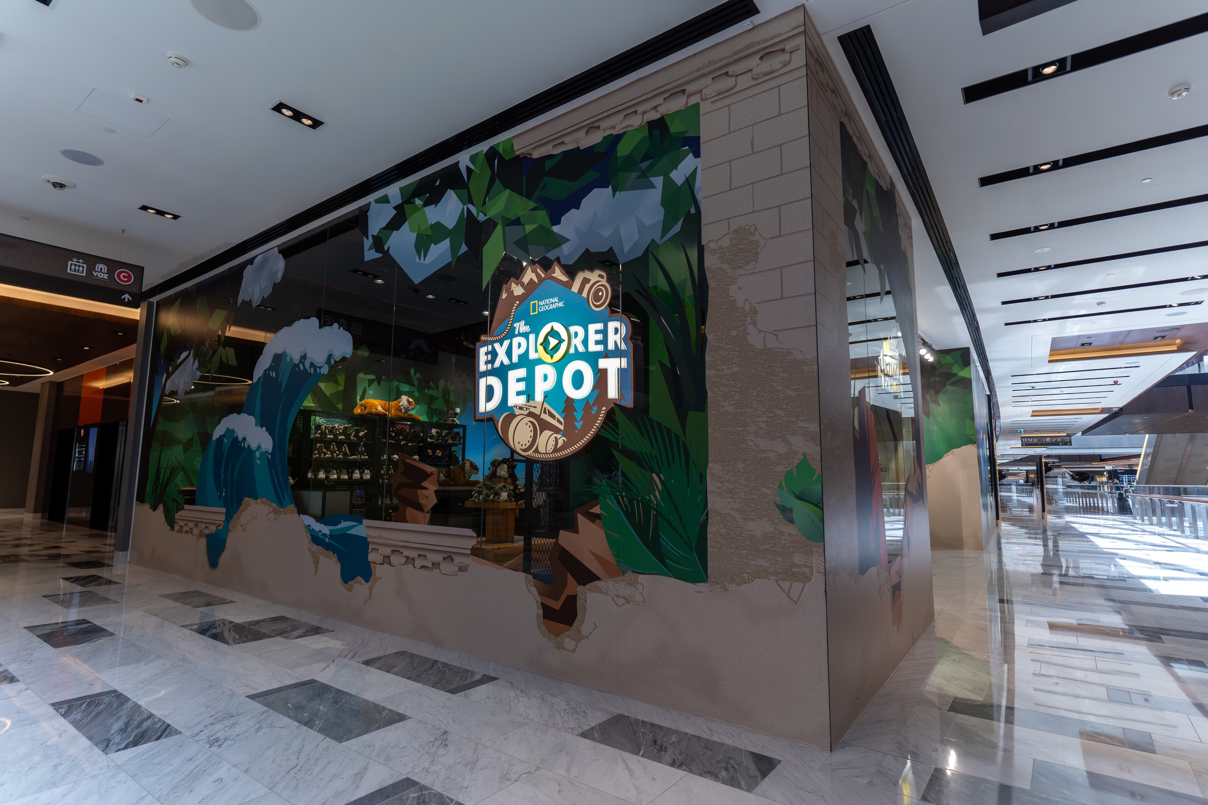 National Geographic Ultimate Explorer